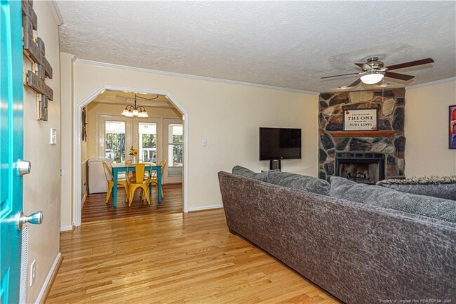 Building Photo - 184 E 12 Oaks Rd