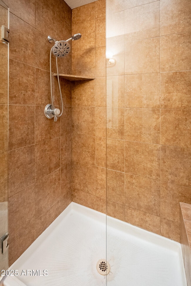 Building Photo - 5122 E Shea Blvd