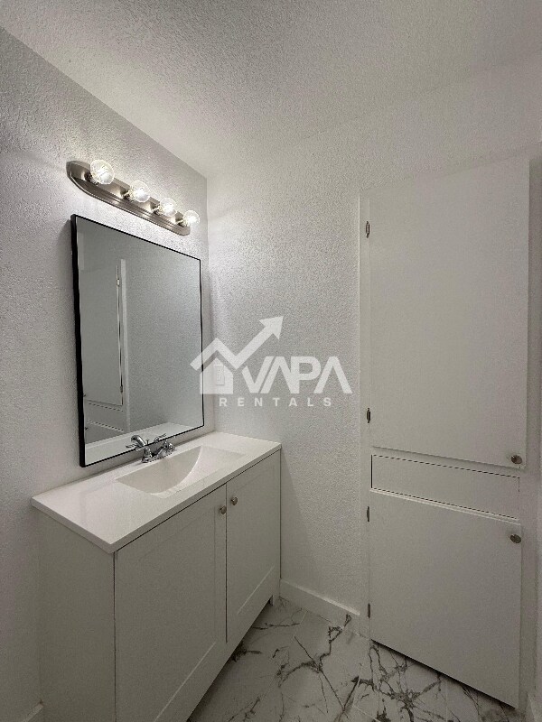 Building Photo - 4906 Buckwheat St