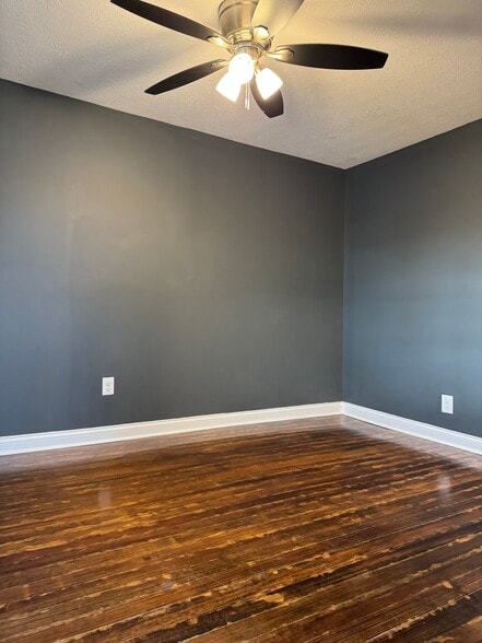 Building Photo - 25002 195th St