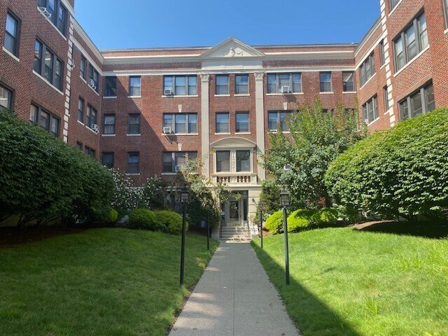 Building Photo - 145 Englewood Ave