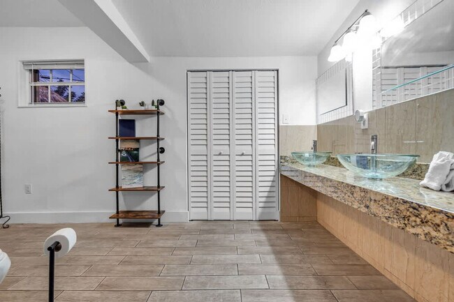 Building Photo - 18715 NW 10th Ct