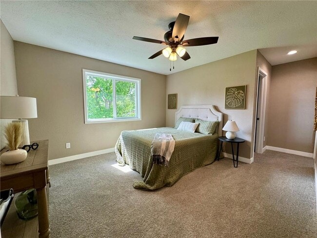 Building Photo - 141 Renet Path