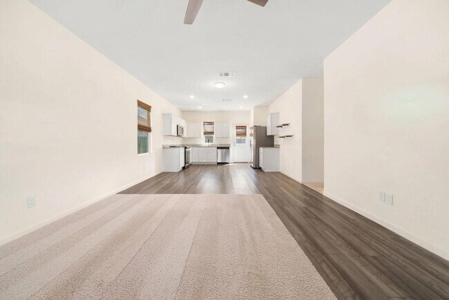 Building Photo - 1073 Water Oak Ln