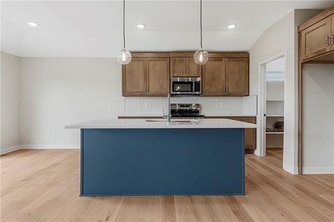 Building Photo - {17756} Brand New Reverse 1.5 + Finished Basement + Community Pool