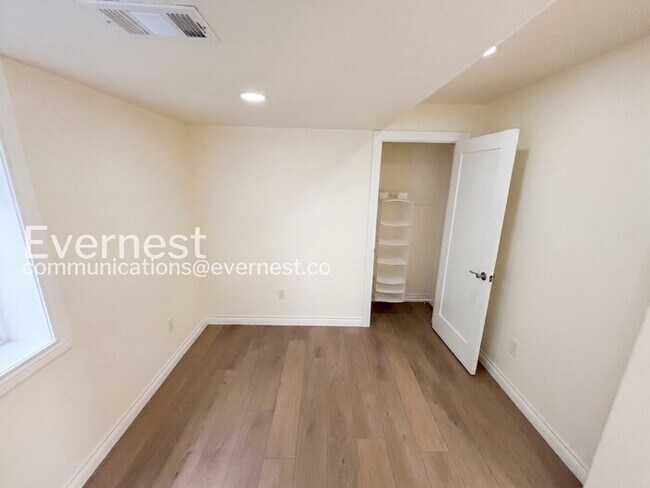 Building Photo - 268 S Garfield St