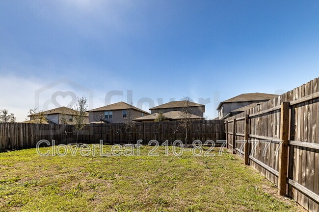 Building Photo - 9510 Fls Cyn Blvd