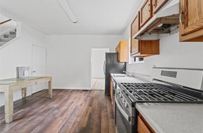 Building Photo - 2935 Devlin St