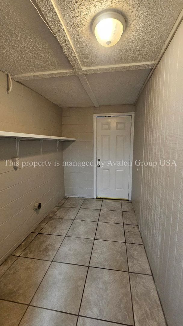 Building Photo - 2749 Frontier Ave