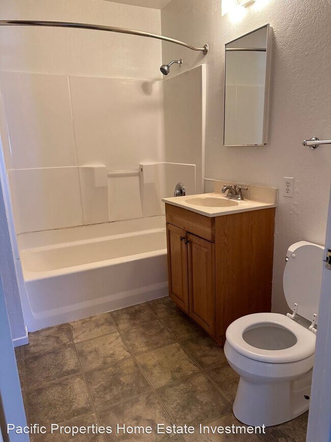 Building Photo - 3 br, 1 bath House - 2771 South Ocean Blv