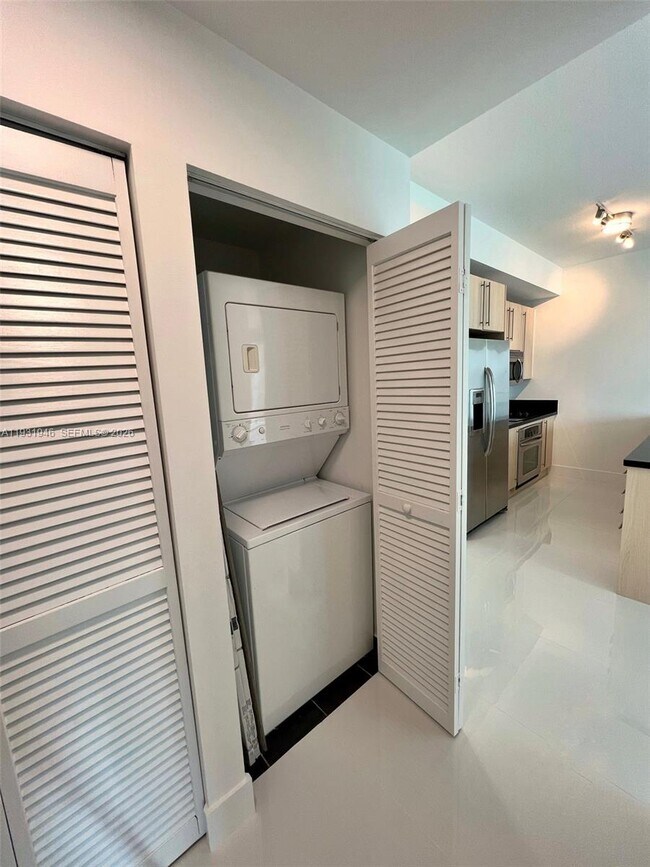 Building Photo - 79 SW 12th St