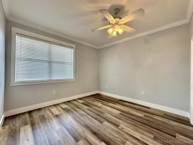 Building Photo - 27 Royal Palm Way