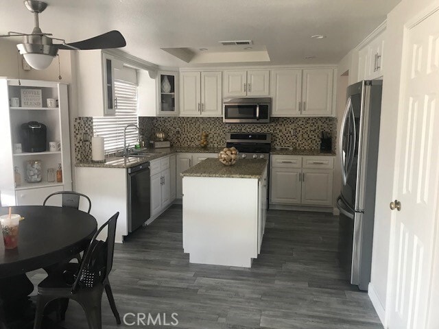 Building Photo - 2873 E Black Horse Dr