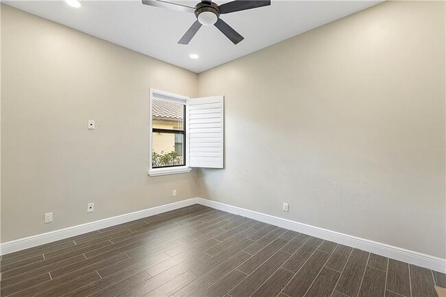 Building Photo - 11835 S Baypoint Cir