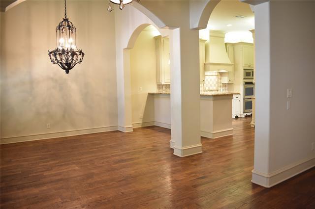 Building Photo - 1625 Fountain Pass Dr
