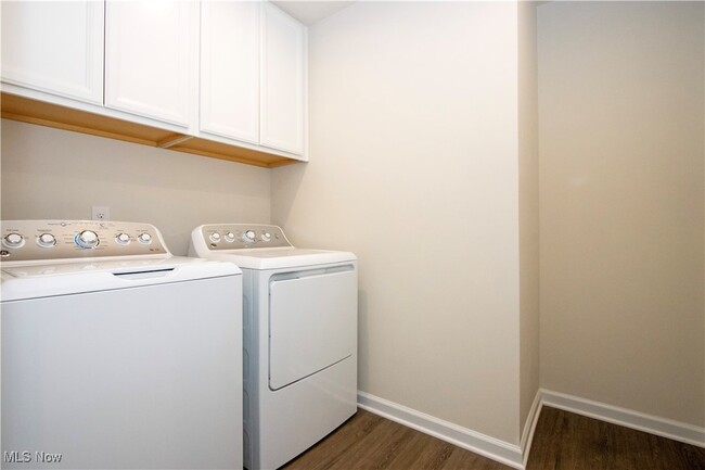 Building Photo - 1117 Kadas Ln