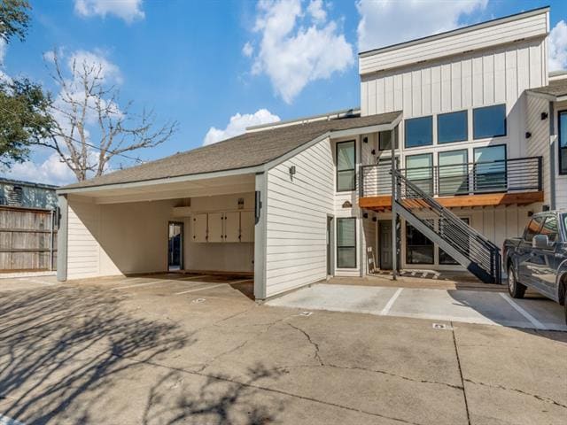 Building Photo - 5755 Phoenix Dr