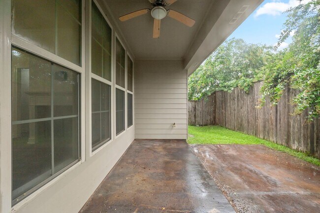 Building Photo - 14835 Pendleton Way