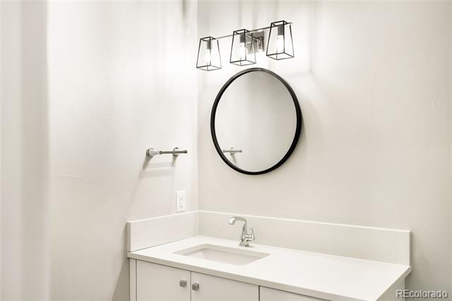 Building Photo - 3221 Zuni St
