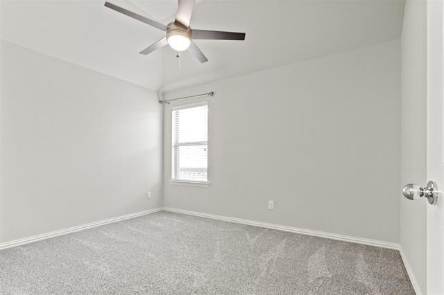 Building Photo - 713 Parkland Dr