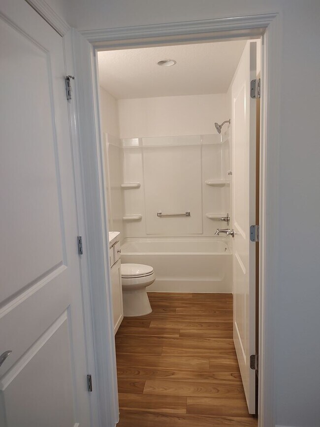 Building Photo - Ready to Rent Patio Villas in Deluna Village 55 + Community