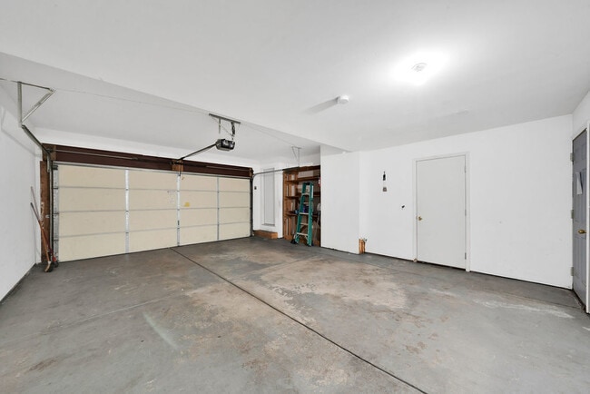 Building Photo - 7024 100th St