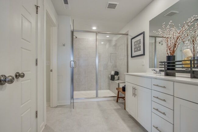 Building Photo - 417 Wind Dance Dr