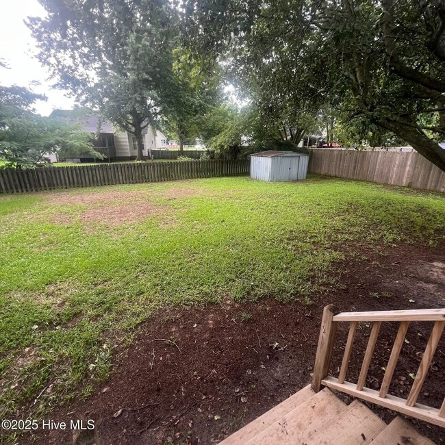 Building Photo - 1303 Cedar Ln