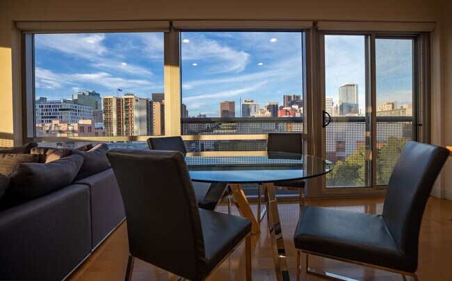 Building Photo - Stunning Corner Condo with City Views in the Heart of Gaslamp