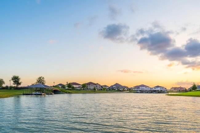 Building Photo - 9627 Towne Lake Pkwy