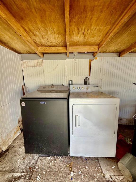 Building Photo - 1216 E 24th Ave