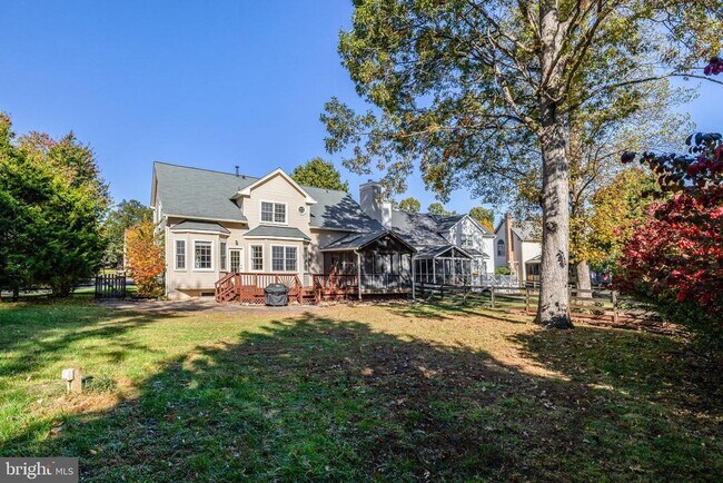 Building Photo - 47001 Smithwood Ct