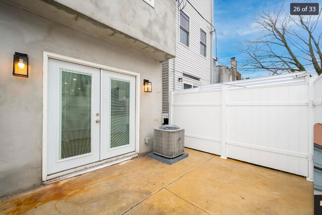 Building Photo - Point Breeze New Luxury Home, Amazing! (op...