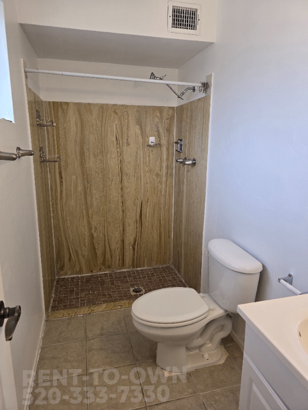 Building Photo - 15965 N Forecastle Ave