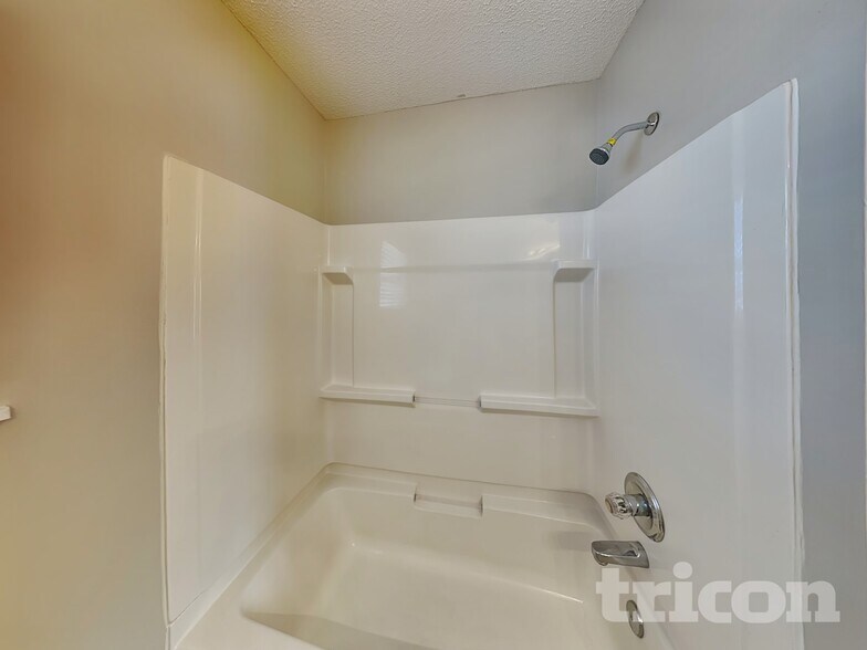 Building Photo - 540 Halleck Ln