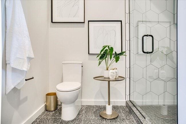 Building Photo - Absolutely! This home offers the perfect blend of luxury, convenience, and comfort.