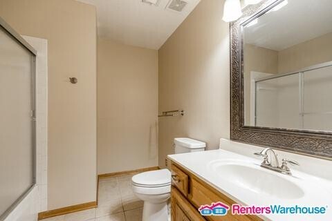 Building Photo - Beautiful 4 Bedroom / 2.5 Bath Olathe Home!