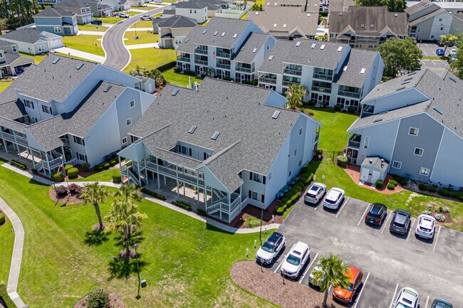 Building Photo - ***Free Utilities***Please note, this is a...
