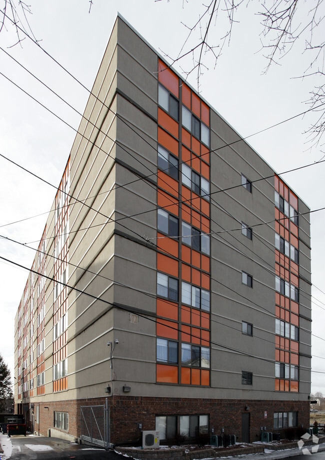 Huntington Tower 170 Benedict St Providence RI 02909 Apartment Finder