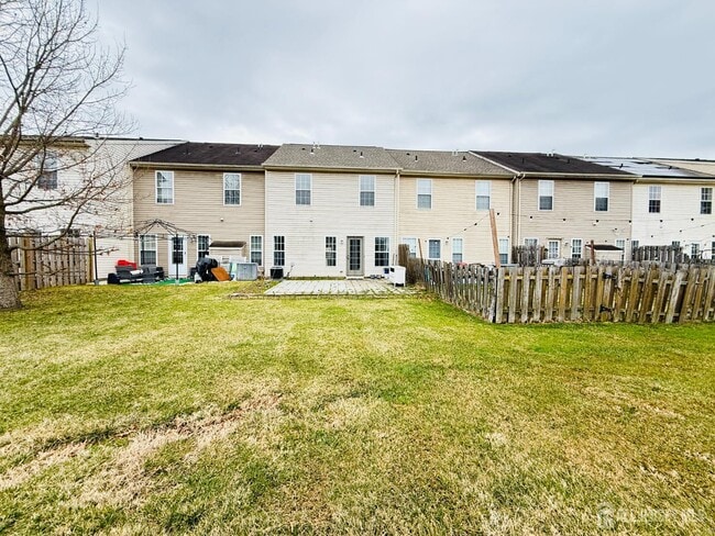 Building Photo - 47 Peppermint Dr