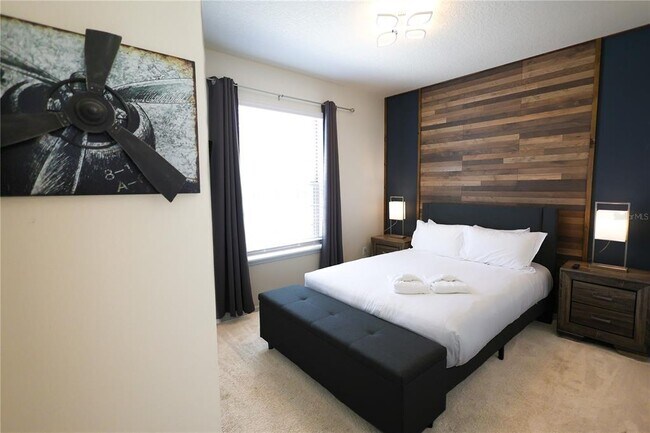 Building Photo - 2442 Dubai St