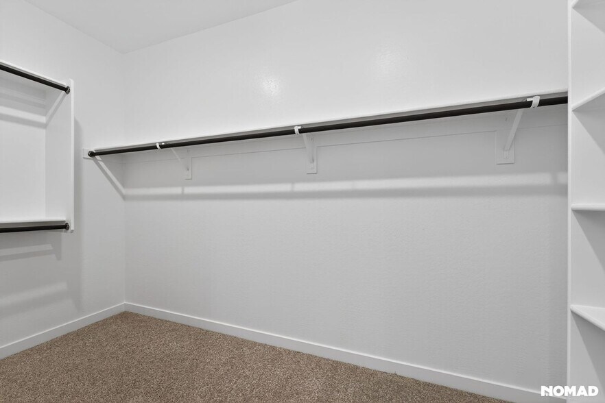 Building Photo - 8159 E Paloma Ave