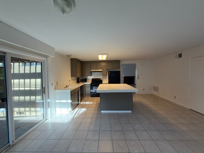 Building Photo - Spacious 3BR/2BA Single Family Home | 2-Car Garage + Great San Jose Location