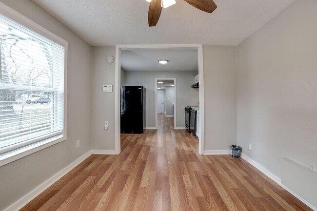 Building Photo - S Trenton Ave Triplex