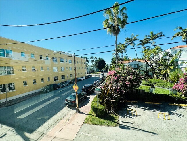 Building Photo - 1308 Drexel Ave
