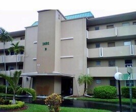 Building Photo - 1601 NE 191st St