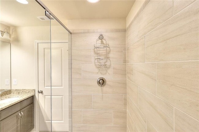 Building Photo - 1306 Harris Way S