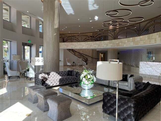 Building Photo - 17555 Collins Ave