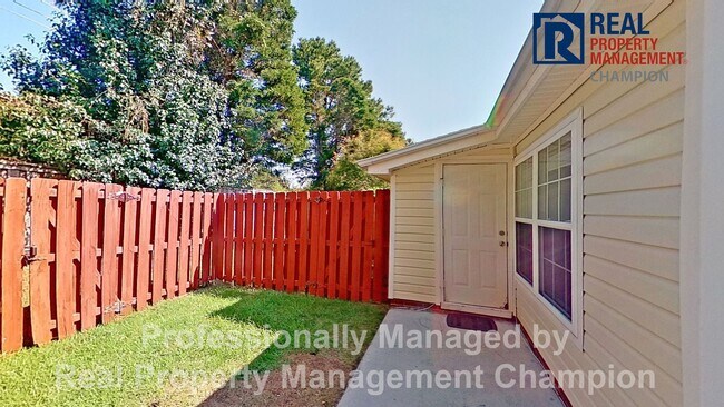 Building Photo - 3825 Mayfield Ct