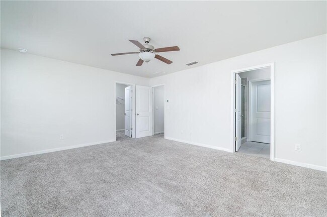 Building Photo - 1472 Villageside Ct